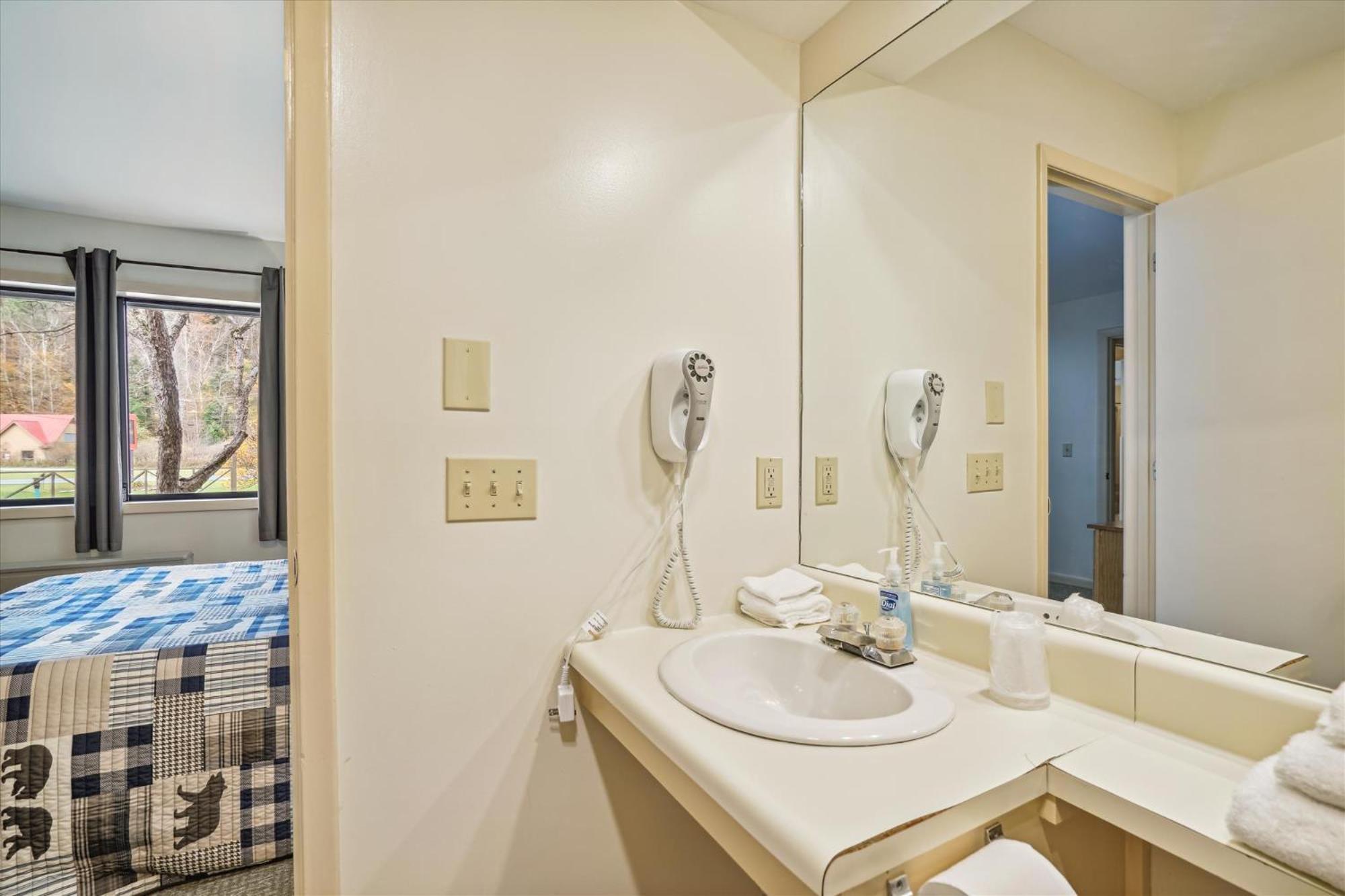 Cedarbrook Queen Suite 108 Кіллінгтон Екстер'єр фото